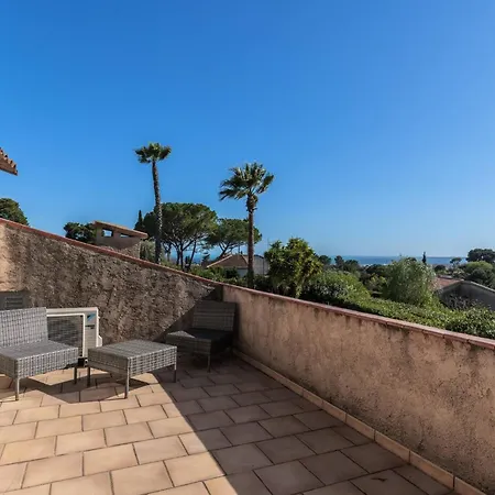 Charming Provencal Family House With Swimming Pool